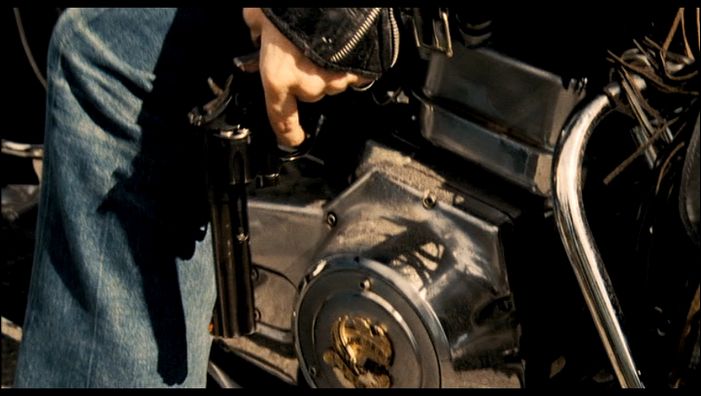 TEXAS_CHAINSAW_THE_BEGINNING_UR-49