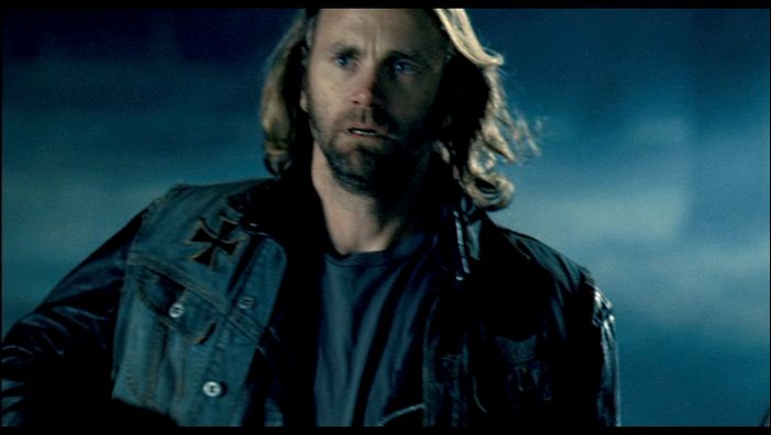 TEXAS_CHAINSAW_THE_BEGINNING_UR-59