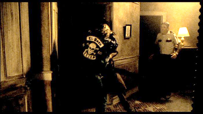 TEXAS_CHAINSAW_THE_BEGINNING_UR-107