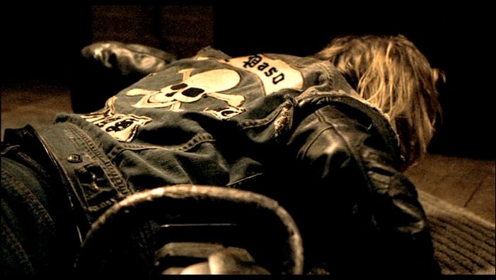 TEXAS_CHAINSAW_THE_BEGINNING_UR-111