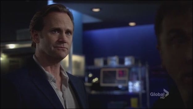 Lie.to.Me.S02E22.HDTV.XviD-LOL.[VTV][(041371)21-34-06]